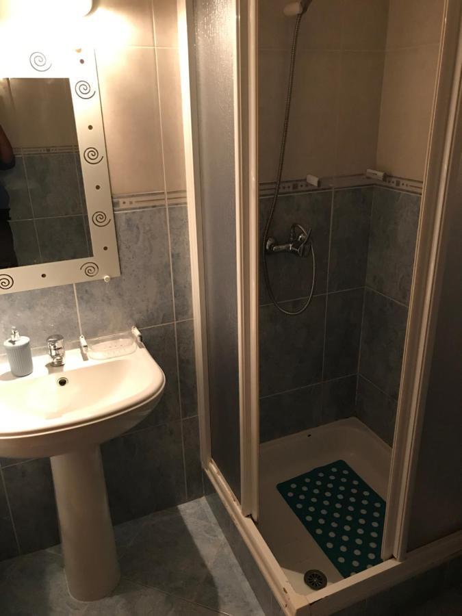 Lagos Royal Rooms And Suites Екстер'єр фото